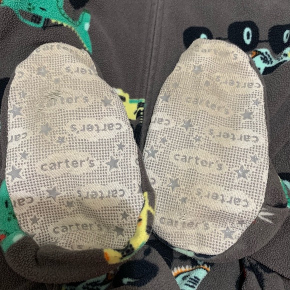 Bundle of two size 4t onesies - Picture 8 of 9